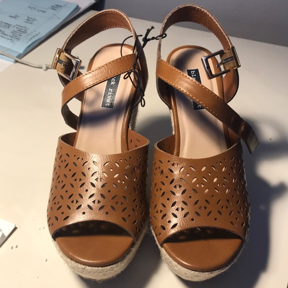 Summer Wedges - Picture 2 of 2